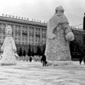 Вид на строящийся драмтеатр и площадь Революции